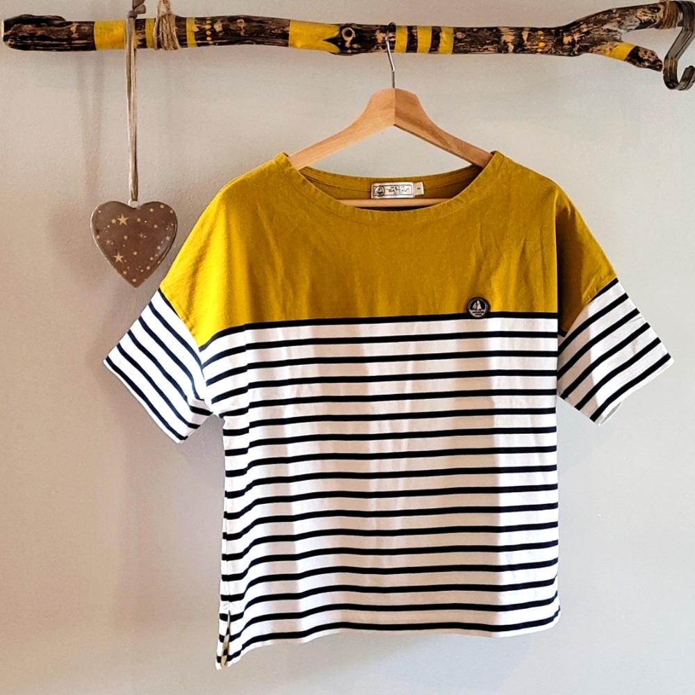 Yellow and stripped teeshirt - Sz M